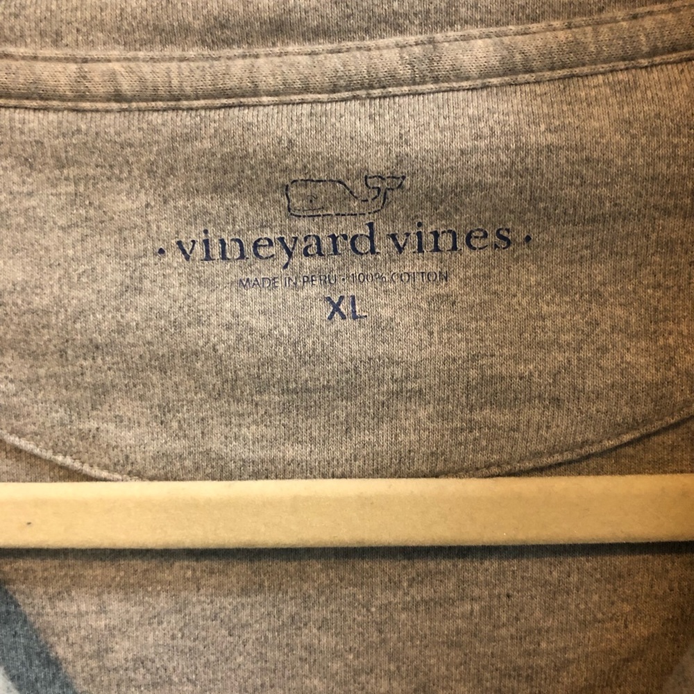Vineyard Vines Pull-over